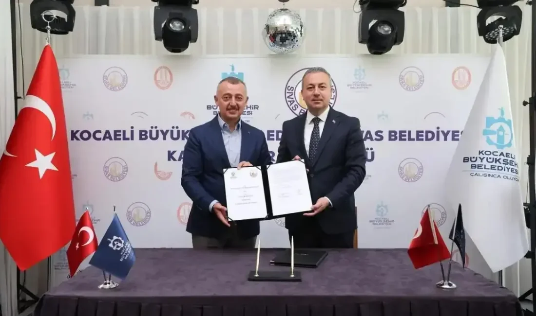Kocaeli Büyükşehir Belediye Başkanı Tahir Büyükakın ve Sivas Belediye Başkanı