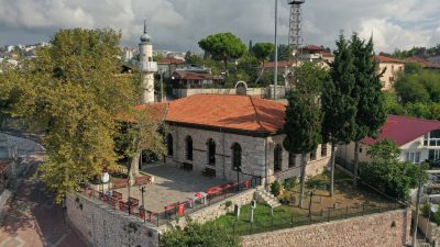 Kocaeli'nin hafızasına kazınmış tarihi yapılardan Orhan Cami, bugün kılınacak Cuma