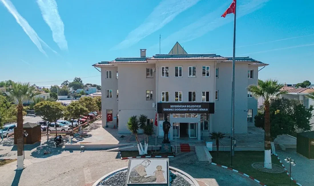 İzmir merkezli olarak yürütülen ve siyaset gündemine bomba gibi düşen