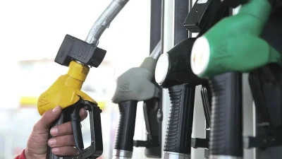 Küresel piyasalarda petrol fiyatlarında yaşanan sert düşüş, yurt içinde akaryakıt