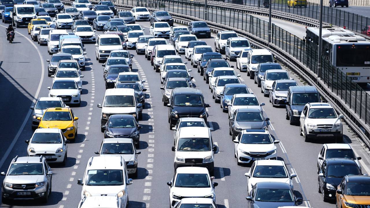 Marmara bölgesinin en önemli ulaşım arterlerinden biri olan TEM Otoyolu’nu