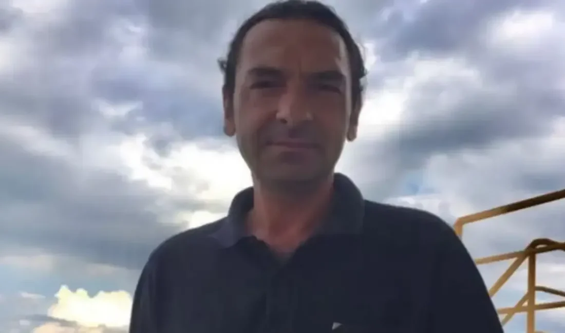 İzmit Lisesi’nde uzun yıllar tarih öğretmenliği ve müdür yardımcılığı yapan,