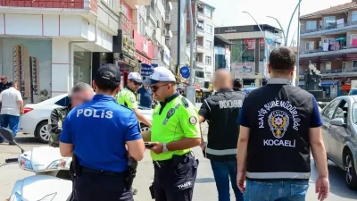 Kocaeli İl Emniyet Müdürlüğü ekiplerinin kent genelinde vatandaşların can ve