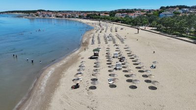 Kandıra sahillerinde can güvenliğini tehlikeye atabilecek olumsuz hava ve deniz