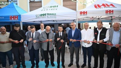İHH Kocaeli Şubesi'nin Derince'deki yeni hizmet binası düzenlenen törenle açıldı.