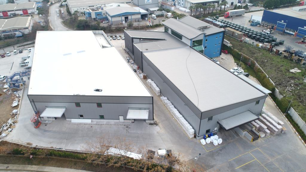 Kocaeli sanayisinin kalbi Dilovası’nda üretim faaliyetlerini sürdüren Akzo Nobel Server