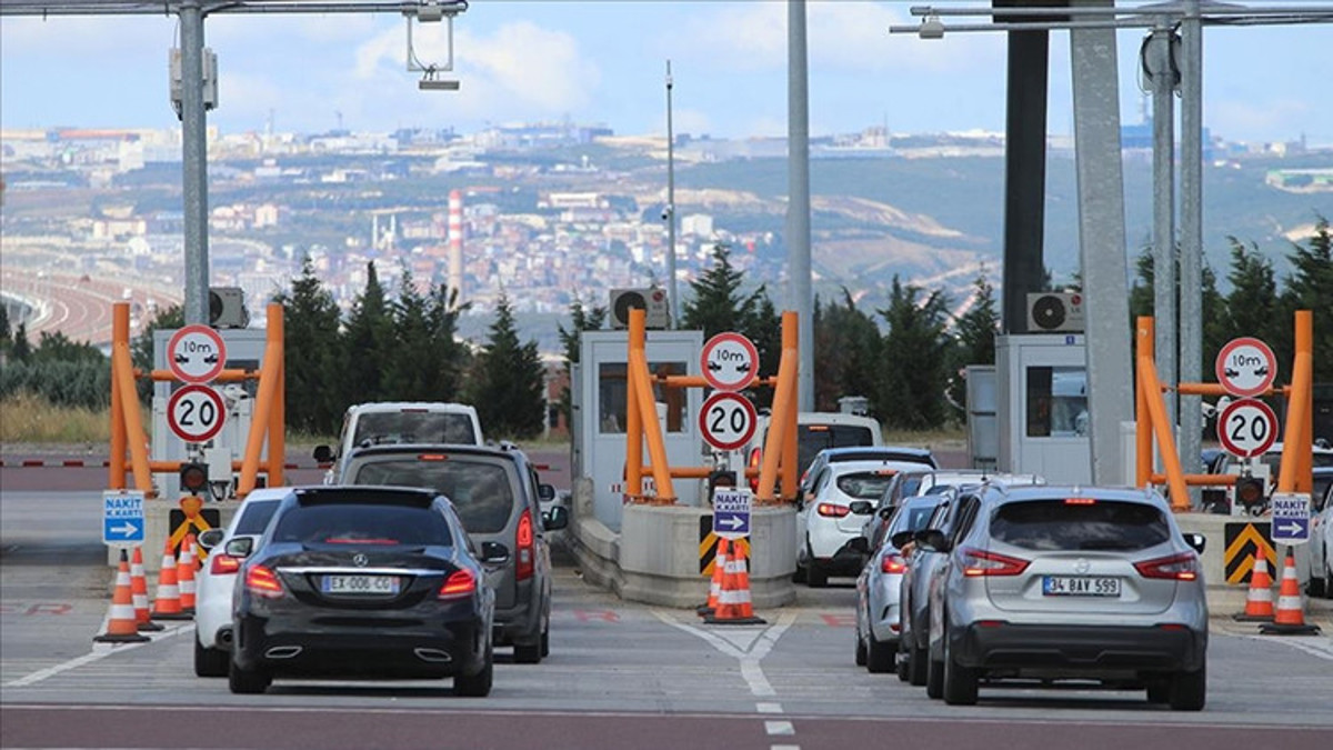 Son dakika... Otoyol ve köprü geçiş ücretlerine zam!