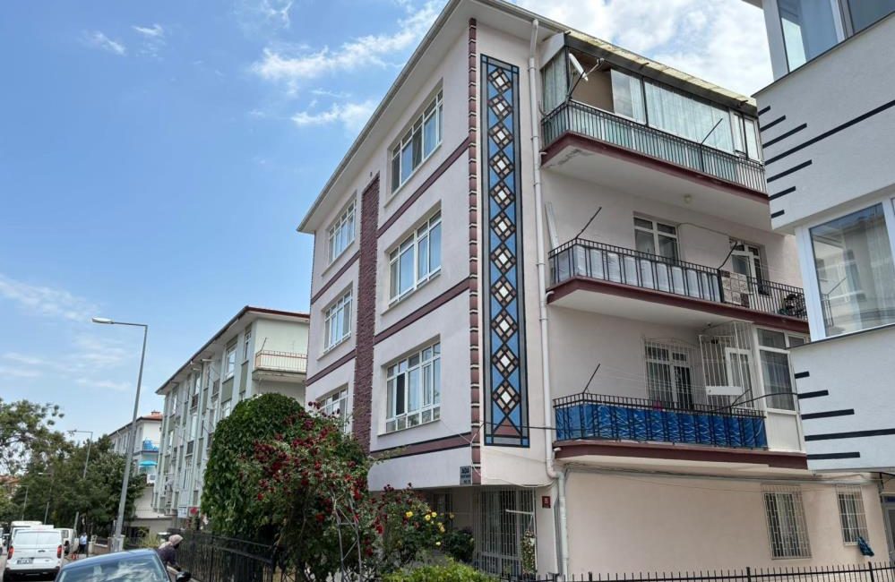 Ankara'da gece saatlerinde meydana gelen aile faciası, duyanların yüreğini burktu.