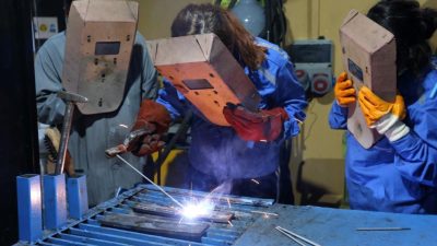 Kocaeli'de KO-MEK, 42 kurs merkezinde 405 farklı branşta verdiği eğitimlerle