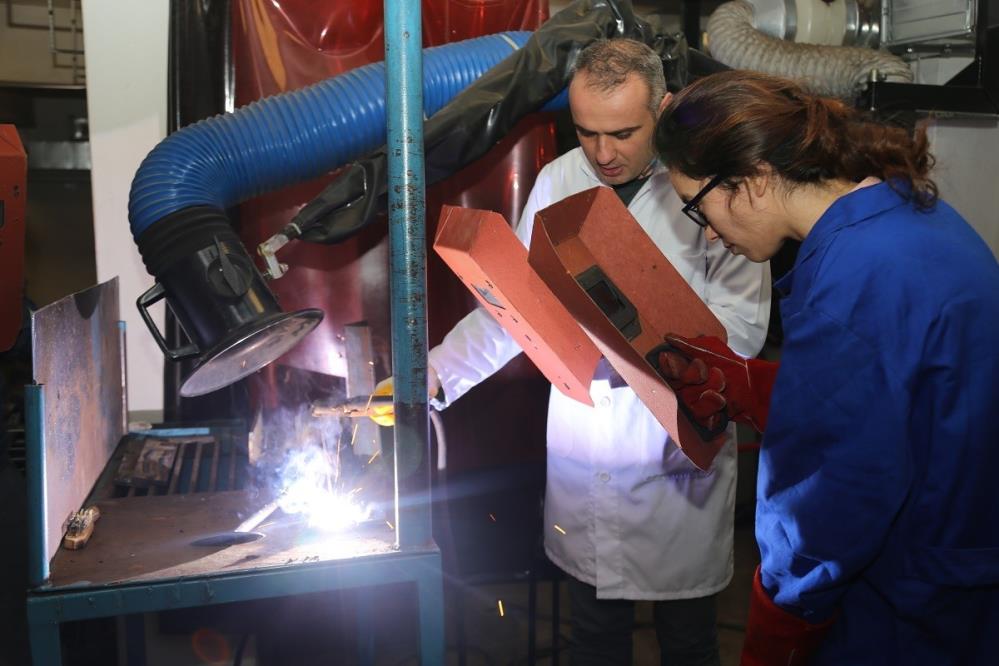 KO-MEK'te büyük dönüşüm! Milyonlarca hayata dokunan eğitim hamlesi