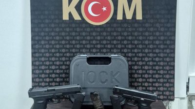 Kocaeli’nin Gebze ilçesinde polis ekipleri tarafından gerçekleştirilen başarılı bir operasyonda,