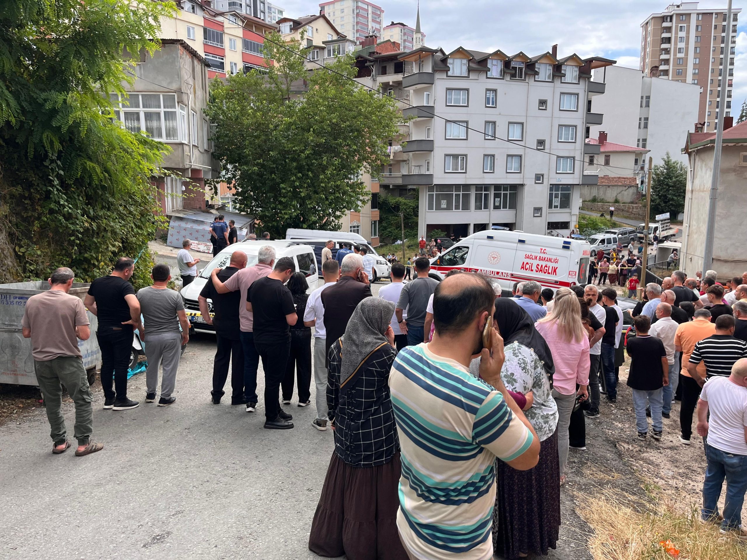 Kardeş kavgası faciayla bitti: 3 ölü