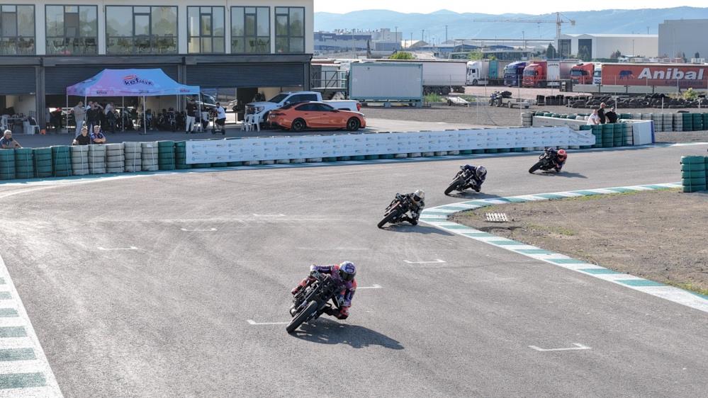 Kocaeli Başiskele'de hizmete giren Motor Sporları Gelişim Merkezi'ni ziyaret eden