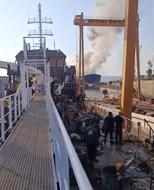 Yalova'nın Altınova ilçesindeki Tersaneler Bölgesi'nde bulunan Hicri Ercili Tersanesi'nde bakım