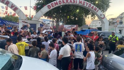 Kocaeli'nin Körfez ilçesinde düzenlenen 52. Altın Kiraz Kültür ve Sanat