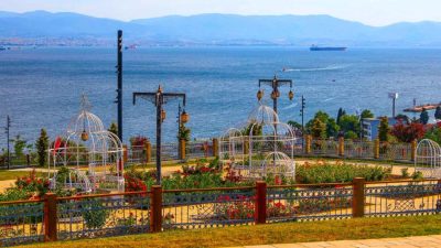 Darıca Millet Bahçesi'nde bulunan Gülistan Bahçesi, Türk İslam Bahçesi ve