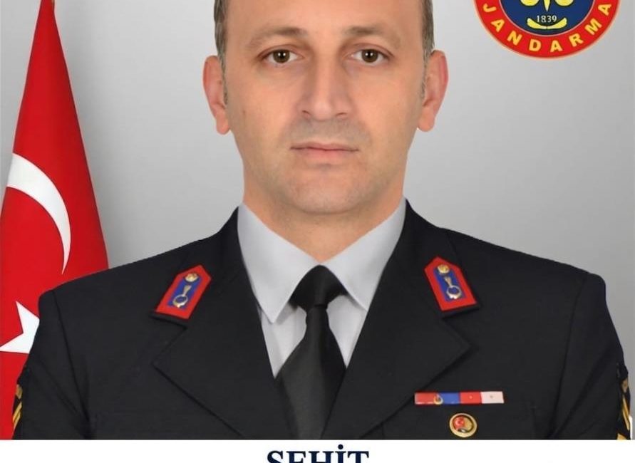 Eskişehir'in Mihalıççık ilçesinde silahlı saldırganla çıkan çatışmada Uzman Jandarma Mehmet