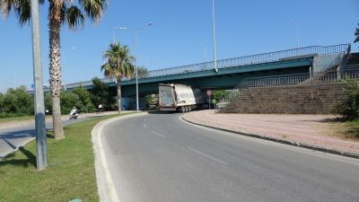 Emekli trafik polisi ve trafik güvenliği uzmanı Nihat Şensoy, şehir