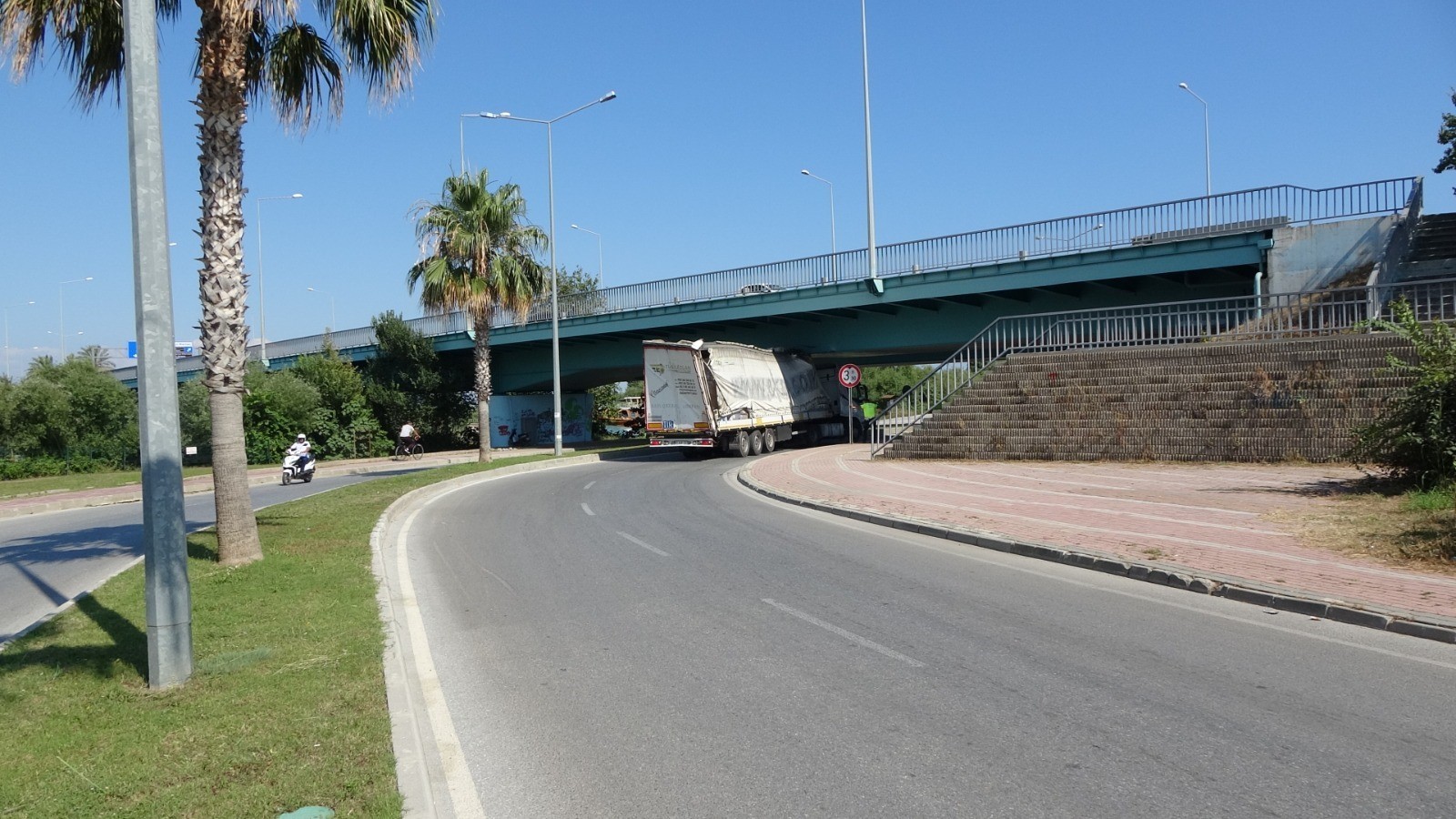 Trafik uzmanından ezber bozan açıklamalar: Navigasyondaki tehlikeye dikkat