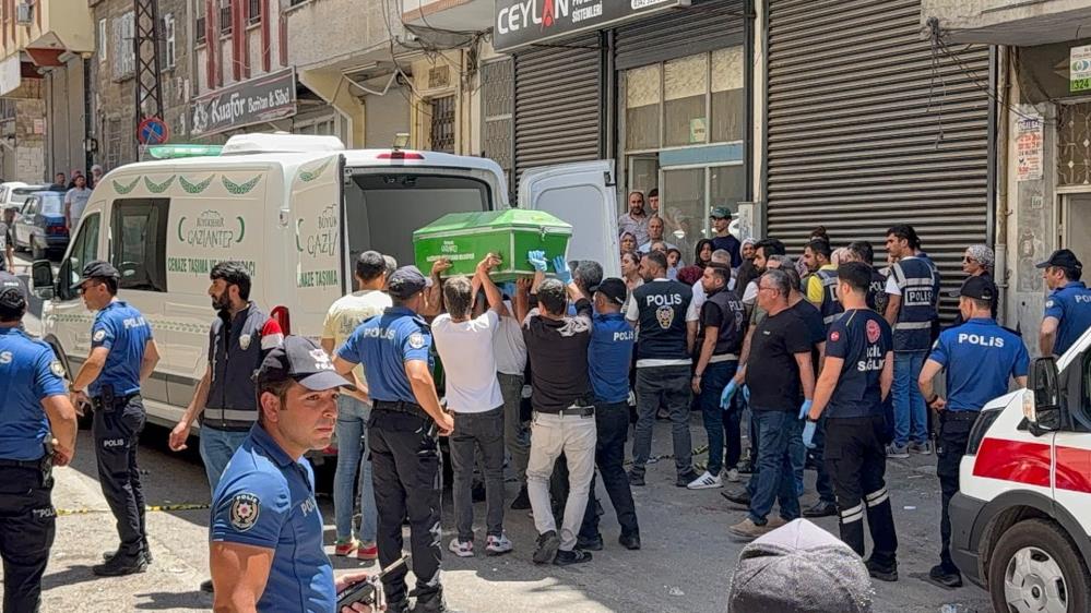 Cezaevinden çıkan şahıs dehşet saçtı: Cinayet sonrası intihar!