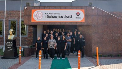 Liselere Geçiş Sistemi'nde (LGS) yüzde 1'lik başarı dilimine giren adaylara