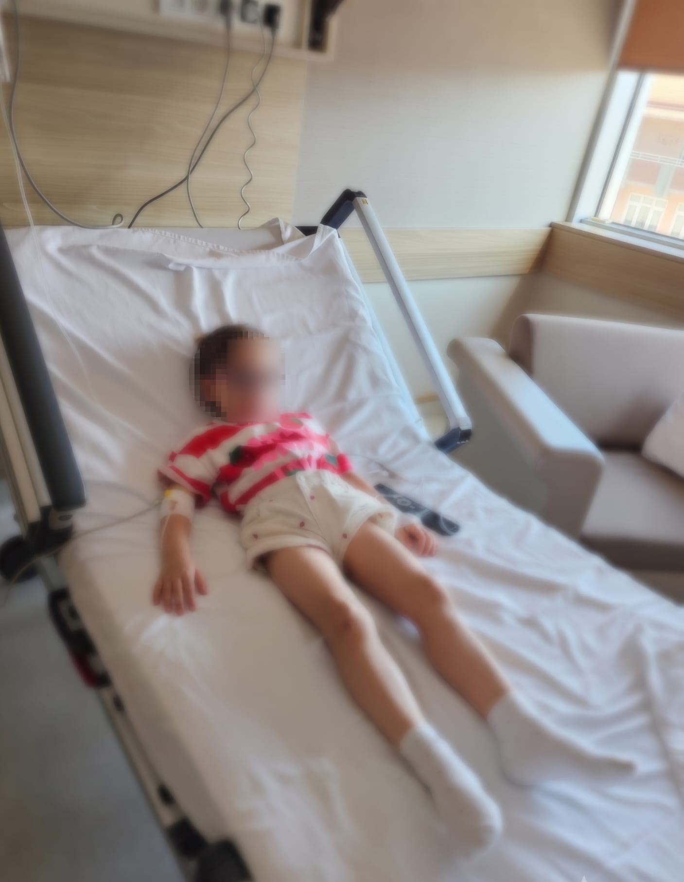 Kocaeli'nin Gölcük ilçesinde eğitim gördüğü özel anaokulunun oyun alanında fare zehiriyle temas ettiği öne sürülen 5 yaşındaki çocuk, zehirlenme şüphesiyle 2 gün hastanede gözetim altında tutuldu.