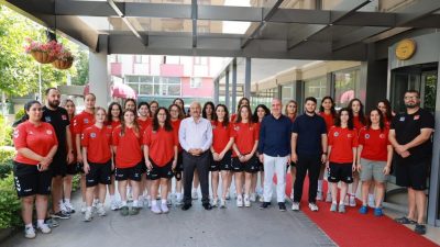 Kocaeli'ye bağlı Gebze ilçesinde düzenlenen Sualtı Hokeyi Dünya Şampiyonası öncesinde