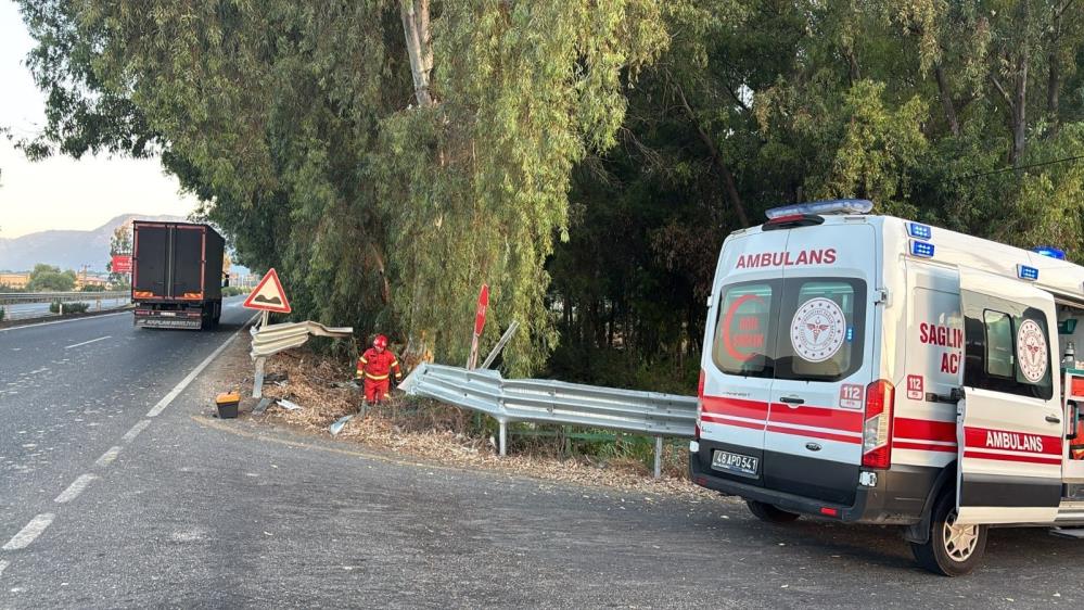 Muğla'nın Ula ilçesinde meydana gelen tek taraflı trafik kazasında bir