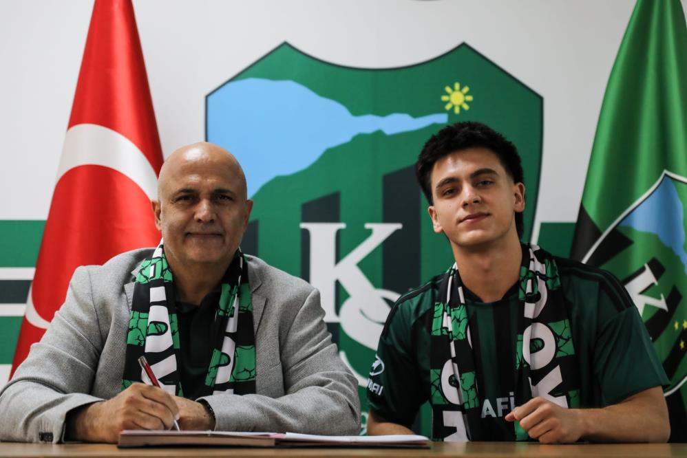 Kocaelispor'da yıldız oyuncu için imzalar atıldı: O isim artık kadroda!