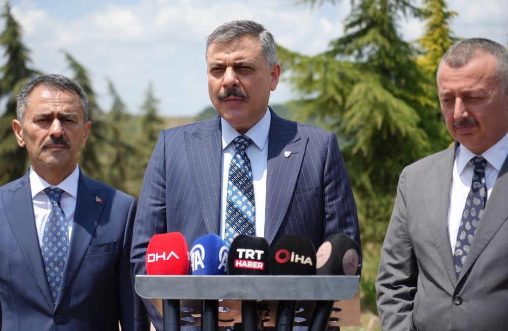 İçişleri Bakanı Mustafa Çiftçi, Kocaeli Büyükşehir Belediyesi Hayvan Barınağı'nda yaptığı