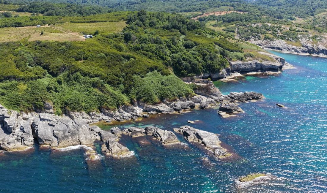 Kocaeli'nin doğası ve mavi bayraklı plajlarıyla öne çıkan turizm merkezi