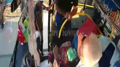 Kocaeli'de özel halk otobüsü şoförüyle durak nedeniyle tartışan ve yanında
