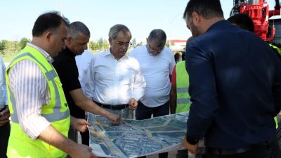 Kocaeli Büyükşehir Belediyesi Genel Sekreteri Hayri Baraçlı, Gebze’de yapımı süren