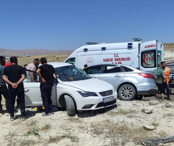 Trafikte can pazarı! 2 Ölü 9 yaralı
