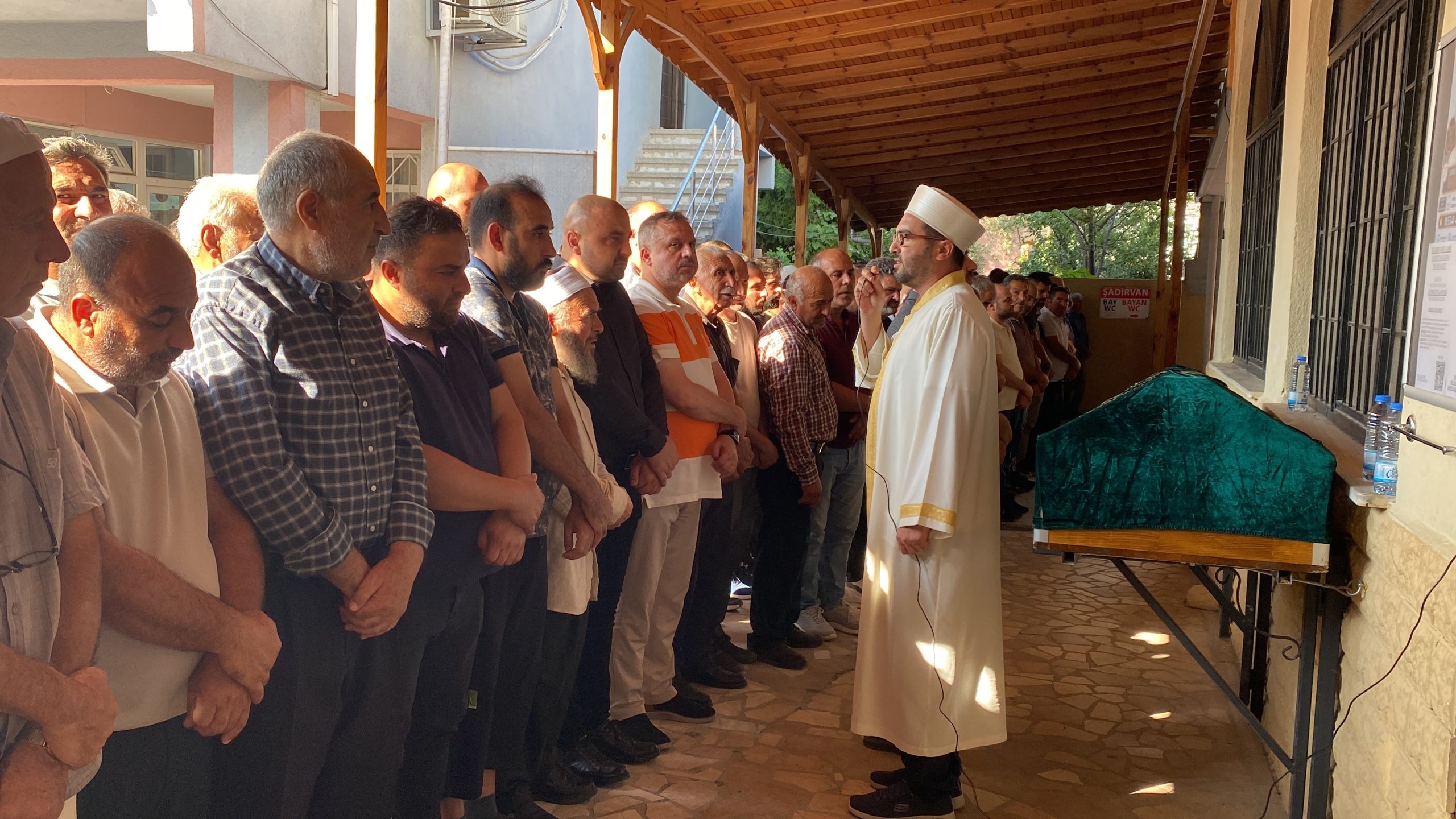Kocaeli'de iş kazasında hayatını kaybeden Atilla Öztürk'e acı veda