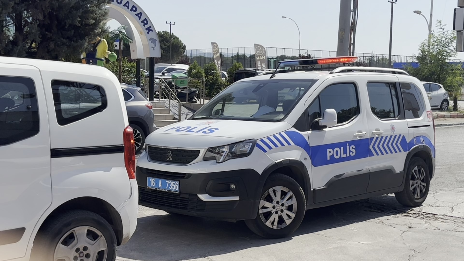Aquaparkta dehşet anları: 16 yaşındaki çalışan ağır yaralandı
