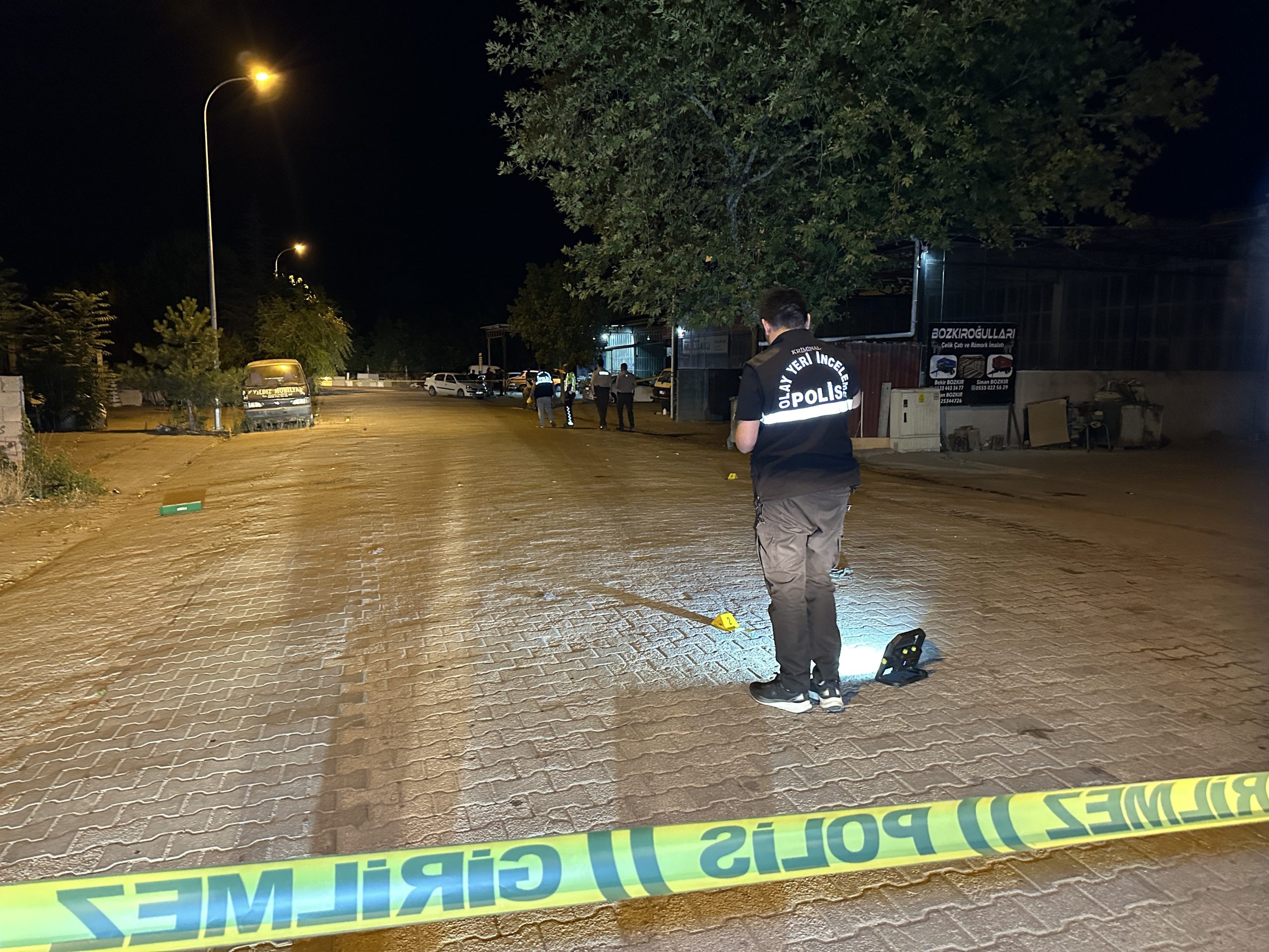 Sanayi sitesinde silahlı kavga: 13 yaralı var!