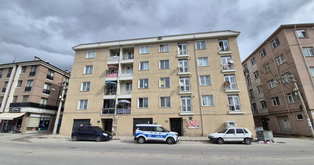 Eskişehir'in Tepebaşı ilçesinde 58 yaşındaki adam, annesi tarafından sabah saatlerinde