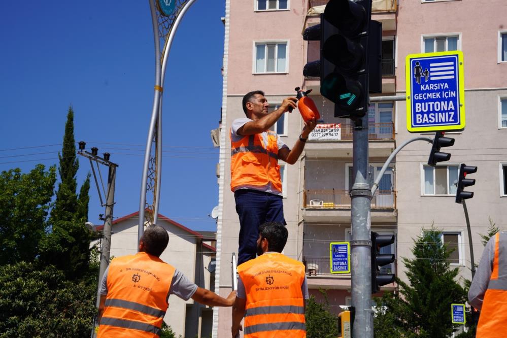 Kocaeli Büyükşehir Belediyesi, kent genelindeki 269 sinyalizasyon kavşağında yaz dönemi
