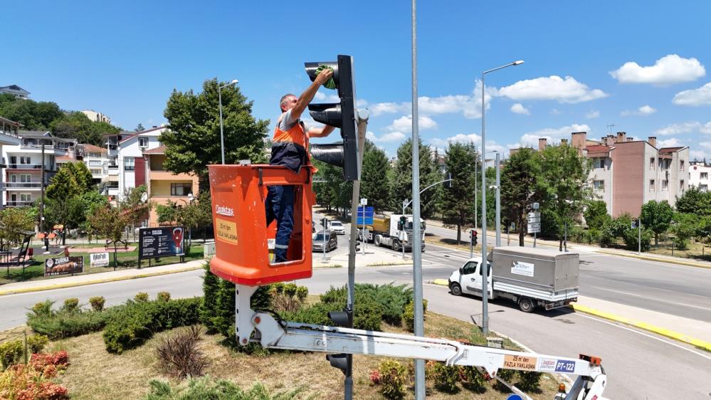 Kocaeli trafiğinde yaz mesaisi: Sistemler yenileniyor!