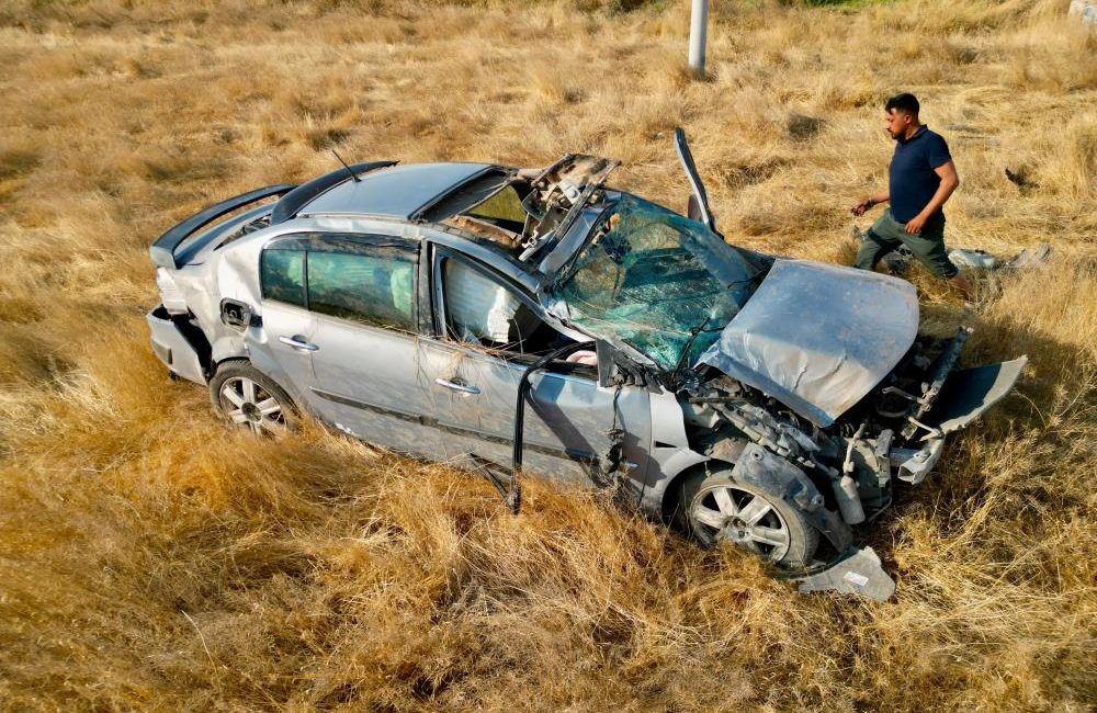 Afyonkarahisar'ın Bolvadin ilçesinde meydana gelen trafik kazasında Darıca'da yaşayan 20