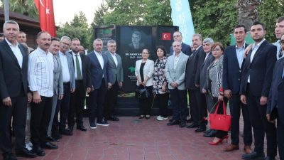 Kocaeli Büyükşehir Belediyesi, Dr. Sadık Ahmet'i vefatının 31. yılında İzmit'te