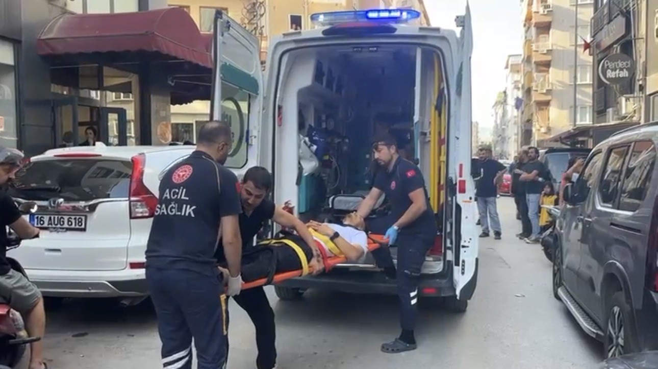 Komşuda silahlı kavga: 21 yaşındaki genç vuruldu