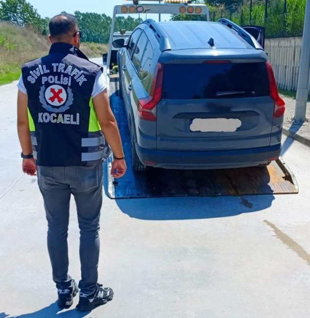 Kocaeli'de ikinci kez korsan taşımacılık yaptığı belirlenen sürücüye 200 bin