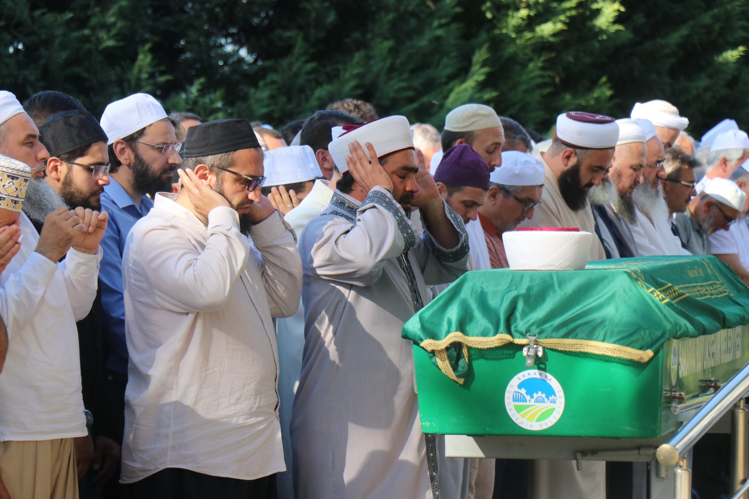 Feci kazada ölen hafızın cenaze namazını imam olan babası kıldırdı