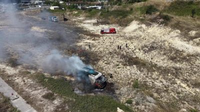 Kocaeli'nin Dilovası ilçesinde park halinde bulunan bir kamyonda henüz belirlenemeyen