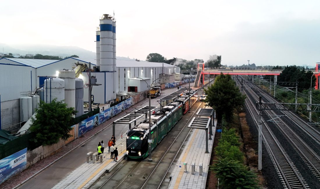 Kocaeli Büyükşehir Belediyesi, Akçaray Tramvay Hattı’nda kapasiteyi iki katına çıkarmak