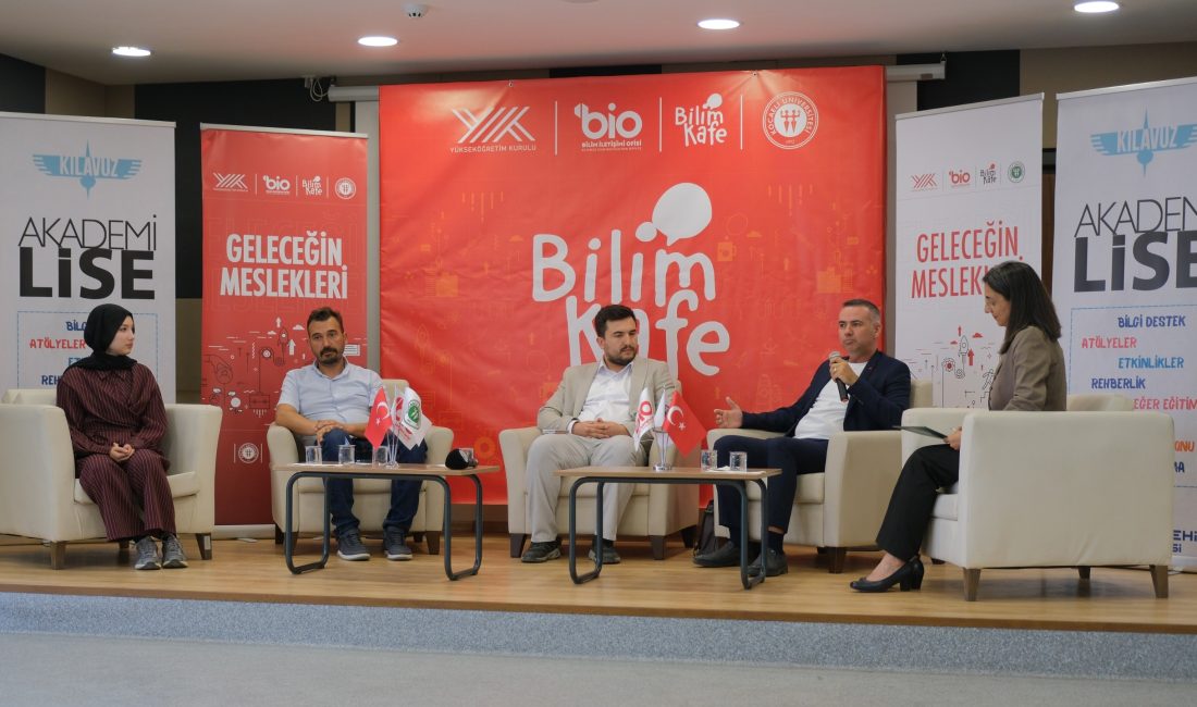 Kocaeli Büyükşehir Belediyesi, YKS'nin ardından üniversite tercih sürecine giren gençlere