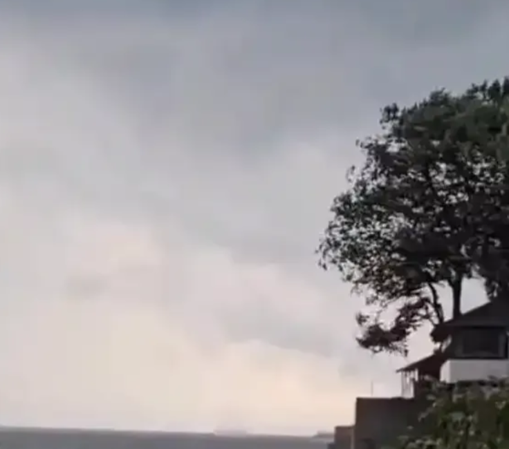 Sakarya’nın Karadeniz kıyısındaki Kocaali ilçesinde öğleden sonra aniden bastıran sağanak