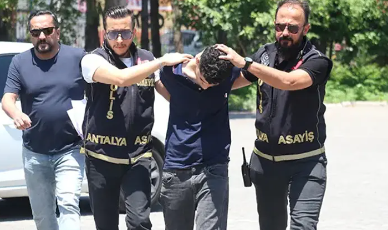Antalya’da meydana gelen dehşet verici olayda, Muhammed D. isimli şahıs